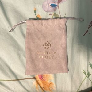 Kendra Scott Baggie